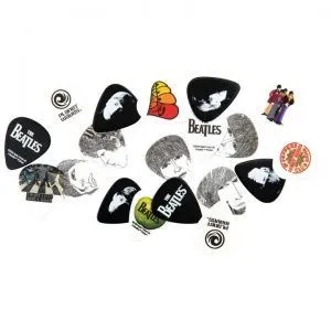 Planet Waves 1CAB4-15BT3 Beatles Signature Sgt. Peppers Набор медиаторов, в комплекте 15 шт.