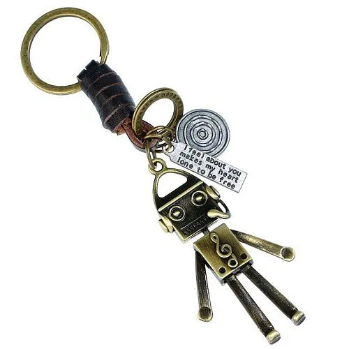 Брелок Робот в наушниках на кожаном подвесе.