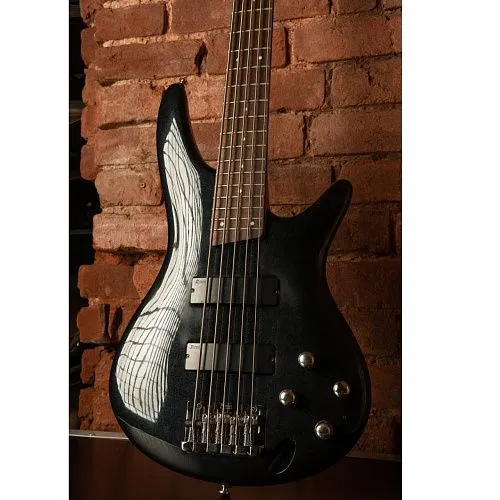 Ibanez SR305 Бас-гитара (Б\У).