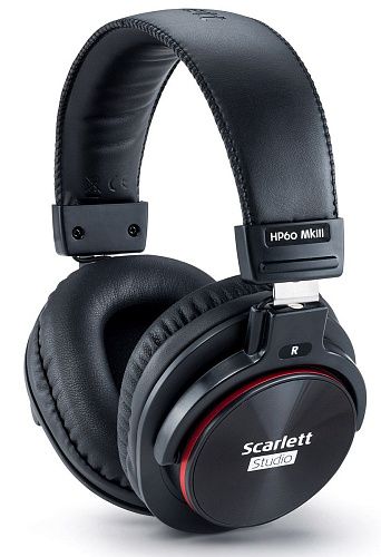 Focusrite Scarlett 2i2 Studio 3rd Gen Студийный комплект.